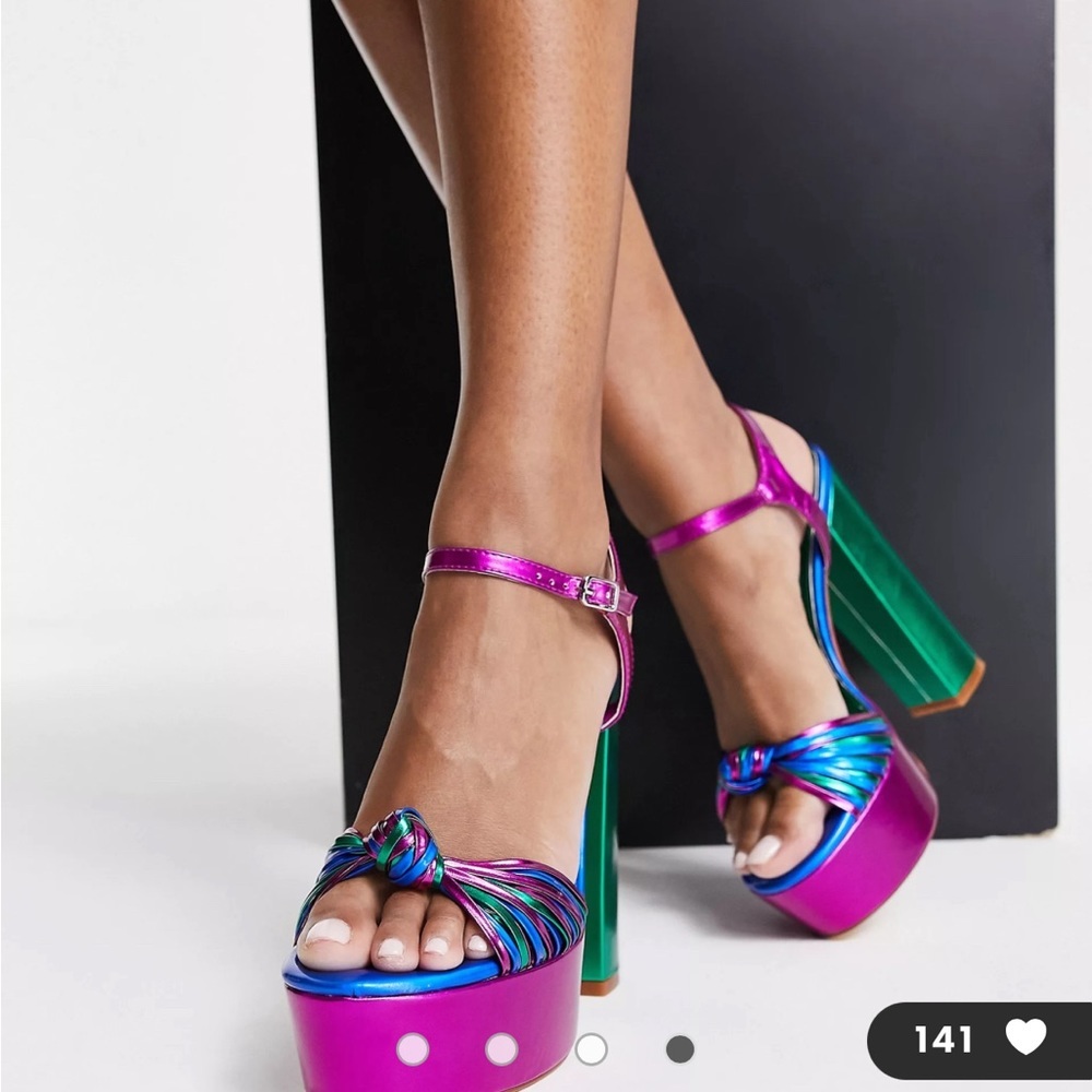 Azalea Wang Aria knot detail platforms in multicolor